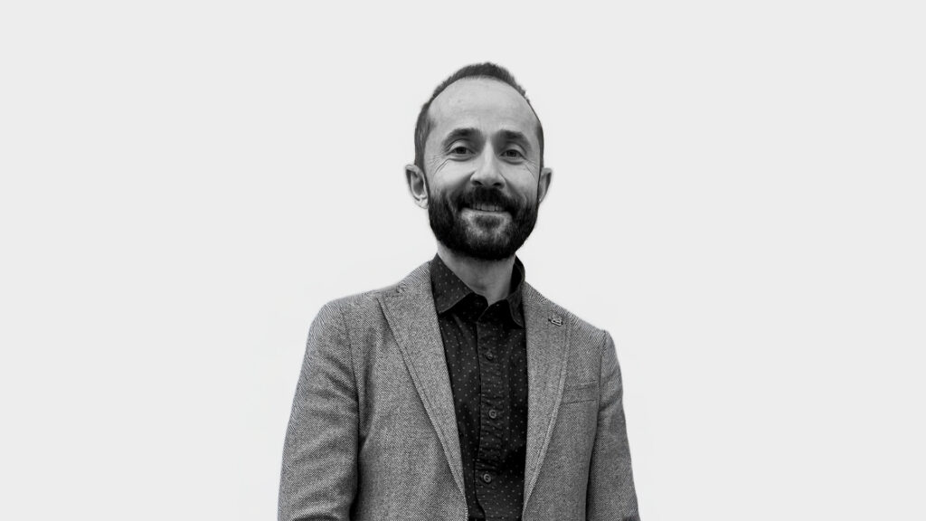 Ander Echeverría es director de difusión cooperativa del grupo Mondragón.